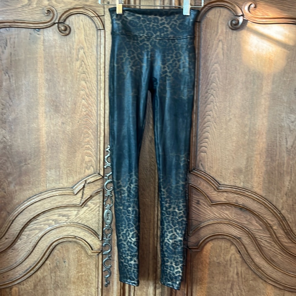 SPANX Faux Leather Metallic Leopard Cheetah Leggings - Picture 5 of 14